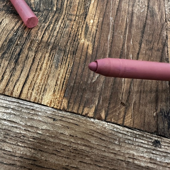 HUDA BEAUTY Lip Contour 2.0 in Rich Mauve - Picture 4 of 4